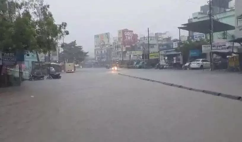 भारी बारिश के चलते रहें सतर्क.. Collector सत्य सारदा ने दिए आदेश भारी बारिश के चलते रहें सतर्क.. Collector सत्य सारदा ने दिए आदेश
