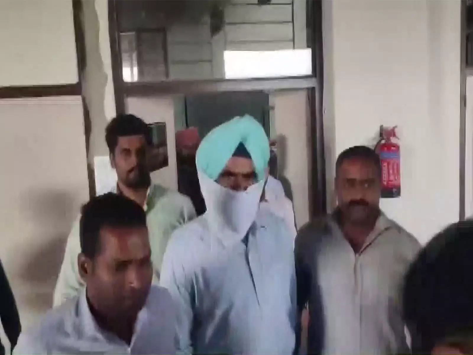 CBI ने गिरफ्तार पंजाब डीआईजी भुल्लर के खिलाफ आय से अधिक संपत्ति का नया मामला दर्ज किया CBI ने गिरफ्तार पंजाब डीआईजी भुल्लर के खिलाफ आय से अधिक संपत्ति का नया मामला दर्ज किया