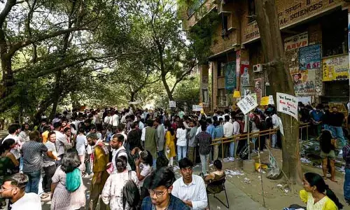 जेएनयू छात्र संघ चुनाव: 128 उम्मीदवारों ने नामांकन दाखिल, मतदान 4 नवंबर जेएनयू छात्र संघ चुनाव: 128 उम्मीदवारों ने नामांकन दाखिल, मतदान 4 नवंबर
