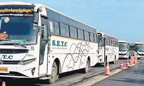 Tamil Nadu : वीकेंड की छुट्टियों के लिए 920 स्पेशल बसें Tamil Nadu : वीकेंड की छुट्टियों के लिए 920 स्पेशल बसें