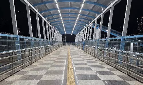 MRVC ने यात्रियों की आवाजाही को आसान बनाने के लिए 6 मीटर चौड़ा नया साउथ फुट ओवर ब्रिज शुरू किया MRVC ने यात्रियों की आवाजाही को आसान बनाने के लिए 6 मीटर चौड़ा नया साउथ फुट ओवर ब्रिज शुरू किया