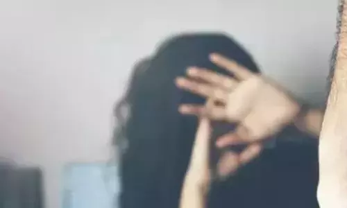बस में महिला के साथ, कंडक्टर ने किया हैवानियत