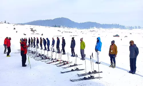 Srinagar: सोनमर्ग में जल्द शुरू होंगे विंटर स्पोर्ट्स और कल्चरल इवेंट्स