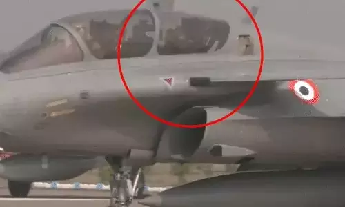 राष्ट्रपति द्रौपदी मुर्मू ने अंबाला स्टेशन से राफेल विमान में उड़ान भरी