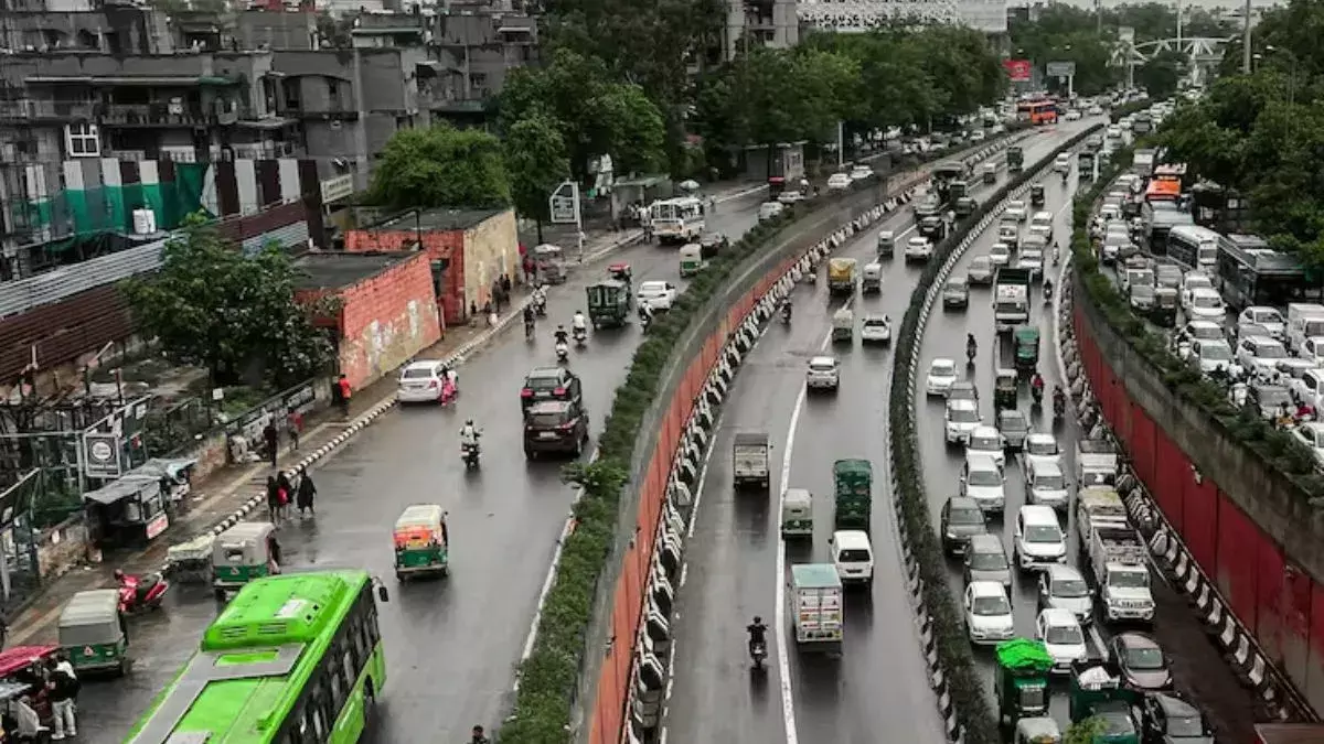 Chandigarh: 1 नवंबर से हरियाणा की गाड़ियों पर दिल्ली में रोक Chandigarh: 1 नवंबर से हरियाणा की गाड़ियों पर दिल्ली में रोक
