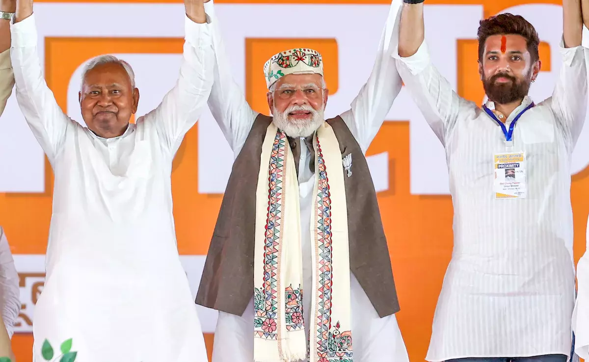 Patna: NDA के घोषणापत्र का इंतजार खत्म, 30 अक्टूबर को होगा जारी Patna: NDA के घोषणापत्र का इंतजार खत्म, 30 अक्टूबर को होगा जारी