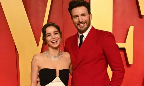 Chris Evans और उनकी पत्नी अल्बा बैप्टिस्टा ने गुपचुप तरीके से बेटी का स्वागत किया