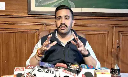 शिमला ग्रामीण में 200 करोड़ रुपये की लागत से सड़क नेटवर्क बिछाया जा रहा: Minister शिमला ग्रामीण में 200 करोड़ रुपये की लागत से सड़क नेटवर्क बिछाया जा रहा: Minister