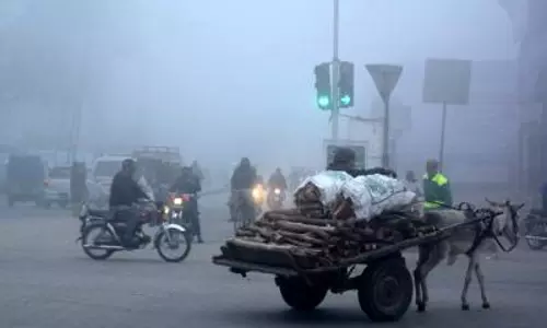 पाकिस्तान का लाहौर बना दुनिया का सबसे प्रदूषित शहर पाकिस्तान का लाहौर बना दुनिया का सबसे प्रदूषित शहर