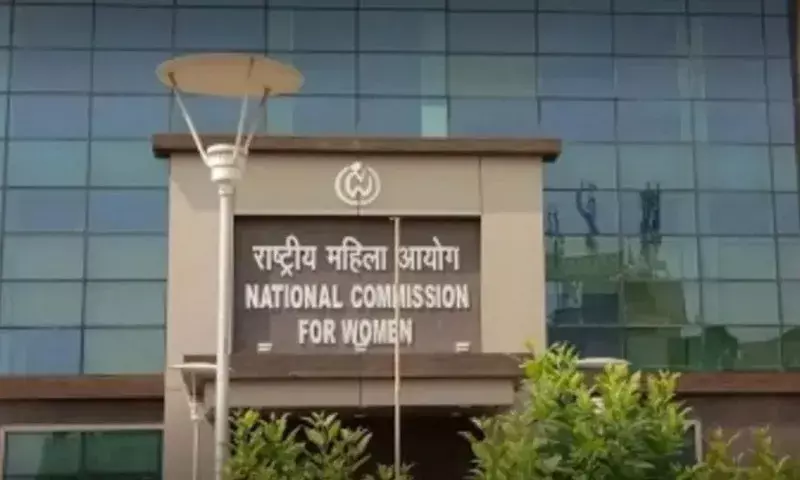 Mizoram में बढ़ती मानव तस्करी पर सख्त रुख, NCW ने संयुक्त कार्रवाई की सलाह दी Mizoram में बढ़ती मानव तस्करी पर सख्त रुख, NCW ने संयुक्त कार्रवाई की सलाह दी