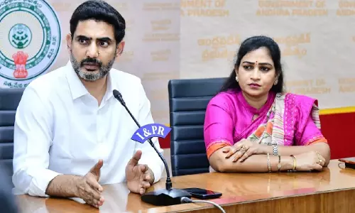 अधिकारियों को अगले 48 घंटों तक सतर्क रहना होगा: मंत्री नारा लोकेश अधिकारियों को अगले 48 घंटों तक सतर्क रहना होगा: मंत्री नारा लोकेश