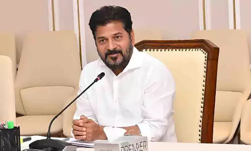 CM रेवंत रेड्डी ने चक्रवात ‘मांथा’ के बाद तेलंगाना को हाई अलर्ट पर रखा CM रेवंत रेड्डी ने चक्रवात ‘मांथा’ के बाद तेलंगाना को हाई अलर्ट पर रखा