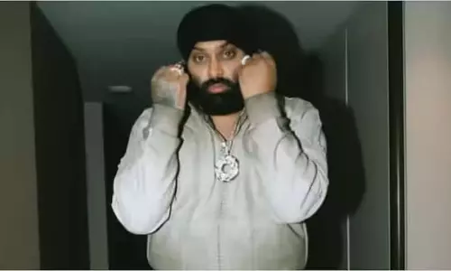 Bishnoi गिरोह की ताजा गोलीबारी में कनाडा स्थित पंजाबी गायक को निशाना बनाया गया Bishnoi गिरोह की ताजा गोलीबारी में कनाडा स्थित पंजाबी गायक को निशाना बनाया गया