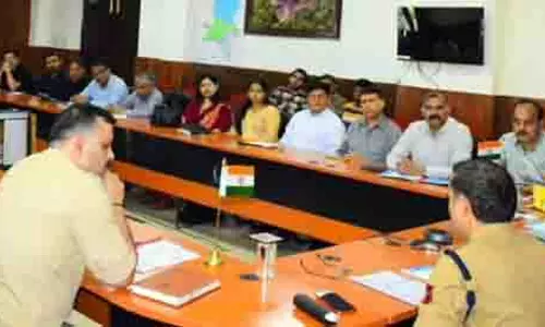DM Reasi ने नशीली दवाओं के दुरुपयोग और तस्करी के खिलाफ सतर्कता बढ़ाने का आह्वान किया