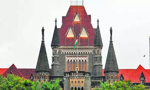 Mumbai उच्च न्यायालय ने फैसला सुनाया कि पोते-पोतियों को दादा की संपत्ति पर जन्मसिद्ध अधिकार नहीं