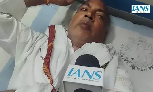 चुनावी प्रचार के दौरान एनडीए उम्मीदवार पर हमला चुनावी प्रचार के दौरान एनडीए उम्मीदवार पर हमला