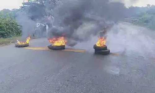 Jharkhand के कोल्हान में भाजपा के बंद से बाजार बंद, परिवहन प्रभावित Jharkhand के कोल्हान में भाजपा के बंद से बाजार बंद, परिवहन प्रभावित