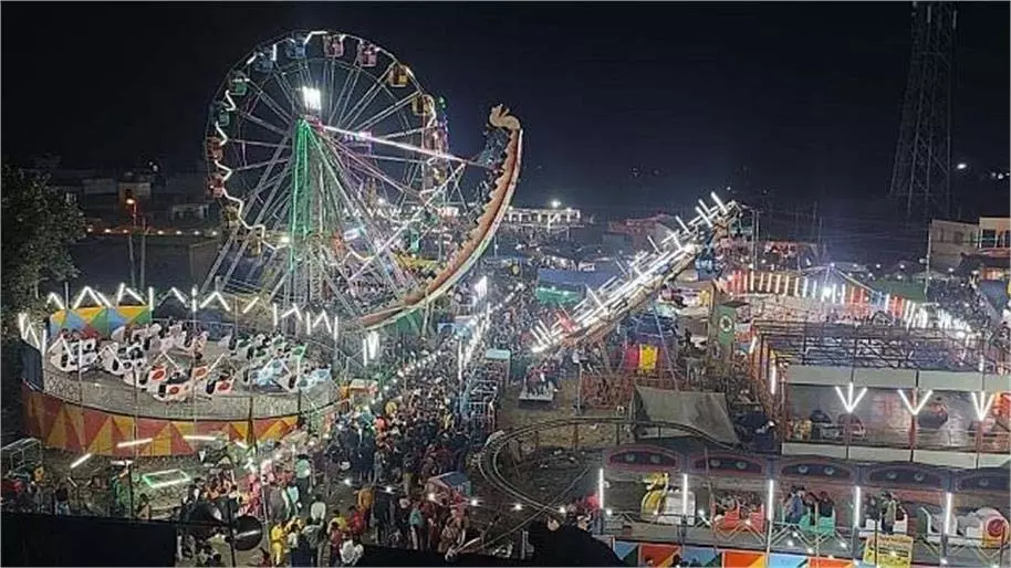 Jammu and Kashmir: झिड़ी मेले में दुकानदारों के लिए पंजीकरण की बढ़ी तारीख Jammu and Kashmir: झिड़ी मेले में दुकानदारों के लिए पंजीकरण की बढ़ी तारीख
