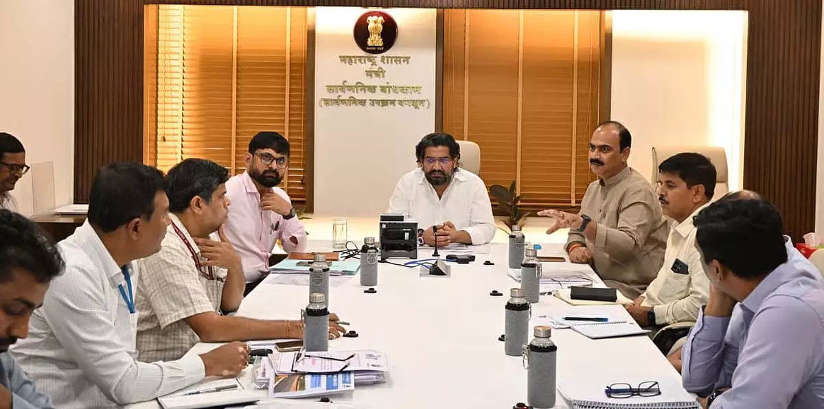 Maharashtra मंत्री ने सतारा-कोल्हापुर हाईवे पर ट्रैफिक कम करने के लिए तुरंत कदम उठाने का आदेश दिया Maharashtra मंत्री ने सतारा-कोल्हापुर हाईवे पर ट्रैफिक कम करने के लिए तुरंत कदम उठाने का आदेश दिया