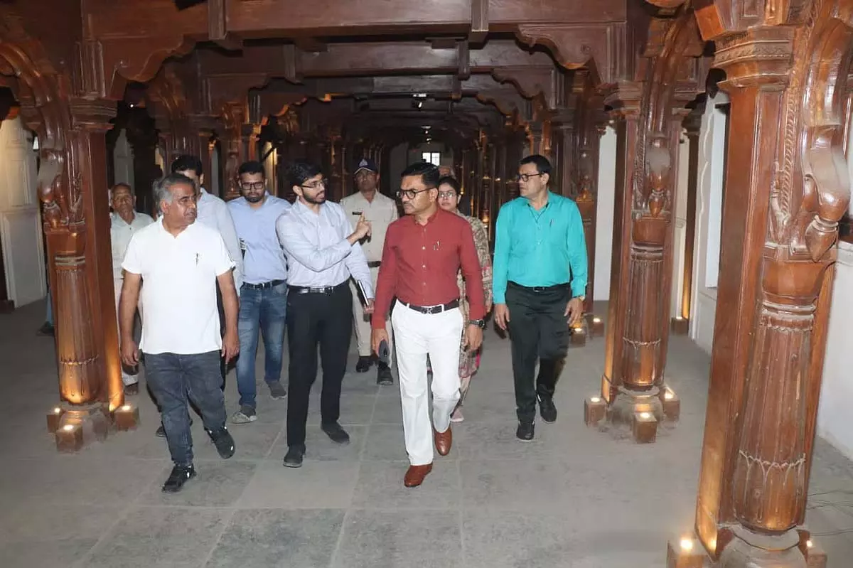 Indore : गोपाल मंदिर ऑडिटोरियम का निर्माण 1 महीने में पूरा करें Indore : गोपाल मंदिर ऑडिटोरियम का निर्माण 1 महीने में पूरा करें