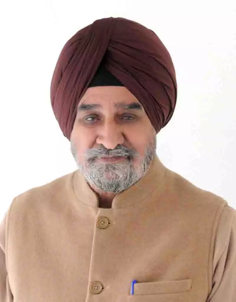 पंजाब विधानसभा में गुरु तेग बहादुर पर विशेष सत्र आयोजित करें: Tript Bajwa पंजाब विधानसभा में गुरु तेग बहादुर पर विशेष सत्र आयोजित करें: Tript Bajwa