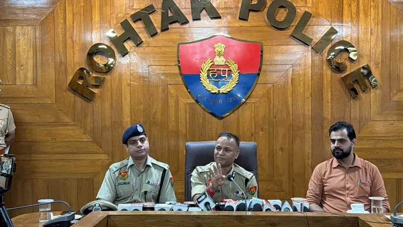 DGP पुलिस की एक ही जाति होती है खाकी DGP पुलिस की एक ही जाति होती है खाकी