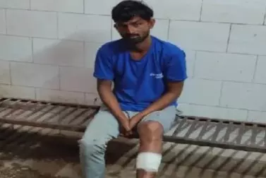 Farrukhabad: पुलिस की जवाबी फायरिंग में इनामी रोहित उर्फ कीड़ा घायल Farrukhabad: पुलिस की जवाबी फायरिंग में इनामी रोहित उर्फ कीड़ा घायल