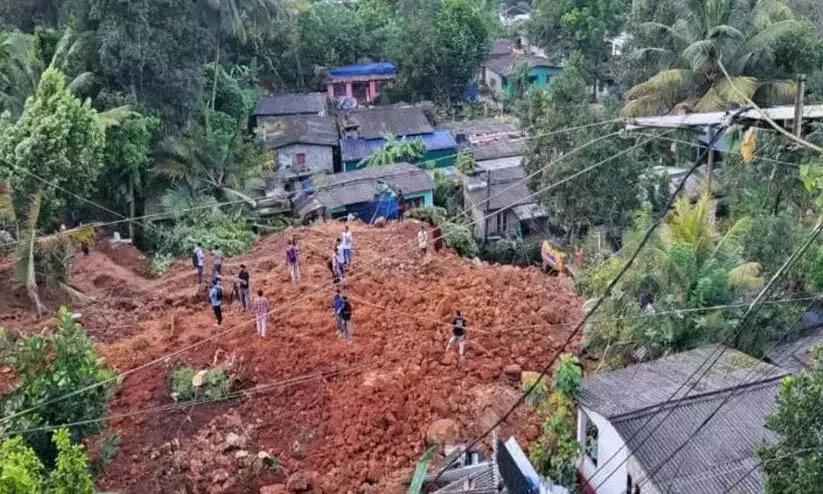 लैंडस्लाइड आपदा; सरकारी सिस्टम आंखें मूंदे हुए लैंडस्लाइड आपदा; सरकारी सिस्टम आंखें मूंदे हुए