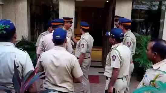 Mumba के पवई में बंधक बनाए गए कम से कम 15 बच्चों को बचाया गया Mumba के पवई में बंधक बनाए गए कम से कम 15 बच्चों को बचाया गया