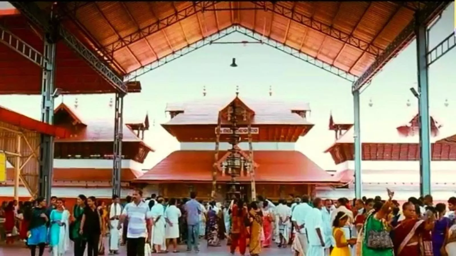 सुप्रीम कोर्ट ने गुरुवयूर मंदिर को वृश्चिकम एकादशी पर उदयस्थामन पूजा आयोजित करने का निर्देश दिया सुप्रीम कोर्ट ने गुरुवयूर मंदिर को वृश्चिकम एकादशी पर उदयस्थामन पूजा आयोजित करने का निर्देश दिया