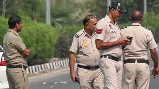 Delhi: जहांगीरपुरी में 15 साल के लड़के पर हमला, चार गिरफ्तार Delhi: जहांगीरपुरी में 15 साल के लड़के पर हमला, चार गिरफ्तार