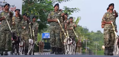 Gujarat: एकता परेड में 8 राज्यों की 10 विषयगत झांकियां शामिल होंगी Gujarat: एकता परेड में 8 राज्यों की 10 विषयगत झांकियां शामिल होंगी