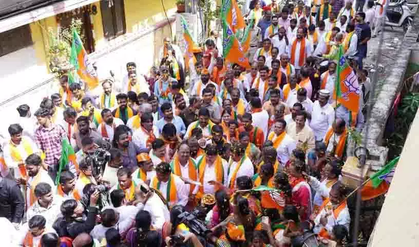 जुबली हिल्स में BJP की चुप्पी का अजीब मामला जुबली हिल्स में BJP की चुप्पी का अजीब मामला