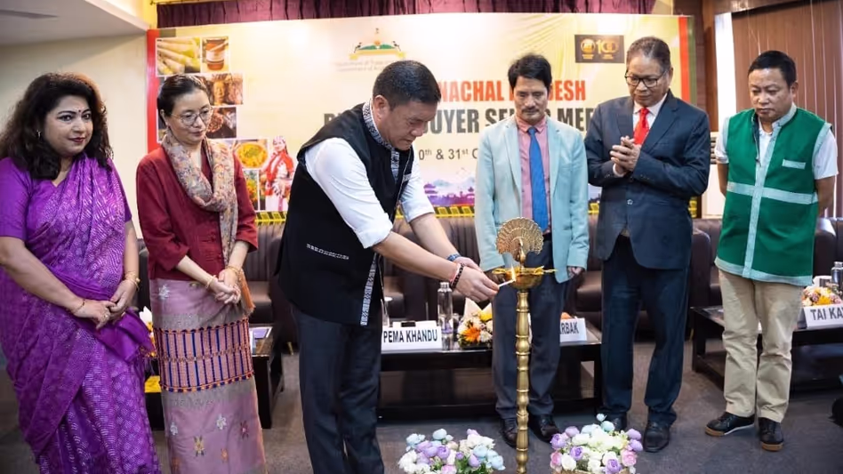 मुख्यमंत्री खांडू ने Arunachal रिवर्स क्रेता-विक्रेता मीट 2025 का उद्घाटन किया मुख्यमंत्री खांडू ने Arunachal रिवर्स क्रेता-विक्रेता मीट 2025 का उद्घाटन किया