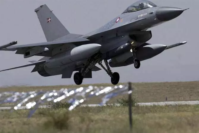 पोलैंड के MiG-29 ने Baltic Sea में रूसी जासूसी विमान रोका पोलैंड के MiG-29 ने Baltic Sea में रूसी जासूसी विमान रोका