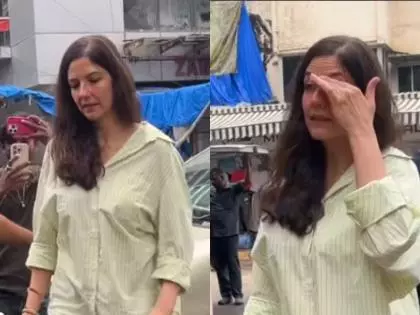पपराज़ी द्वारा पीछा, गौरी स्प्रैट का आमिर खान के साथ निजी जीवन पर असर पपराज़ी द्वारा पीछा, गौरी स्प्रैट का आमिर खान के साथ निजी जीवन पर असर