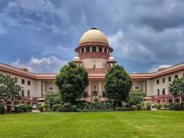 भूपेश बघेल के बेटे चैतन्य बघेल की सुप्रीम कोर्ट में दायर की याचिका भूपेश बघेल के बेटे चैतन्य बघेल की सुप्रीम कोर्ट में दायर की याचिका