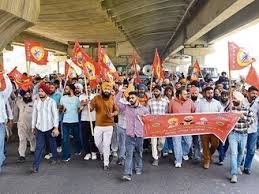 Ludhiana: पीएसपीसीएल ठेका कर्मचारियों की हड़ताल दूसरे दिन भी जारी, शिकायतों का निपटारा प्रभावित