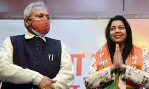 मीर ने कार्यकर्ताओं से बडगाम उपचुनाव में पूरा जोर लगाने की अपील की मीर ने कार्यकर्ताओं से बडगाम उपचुनाव में पूरा जोर लगाने की अपील की