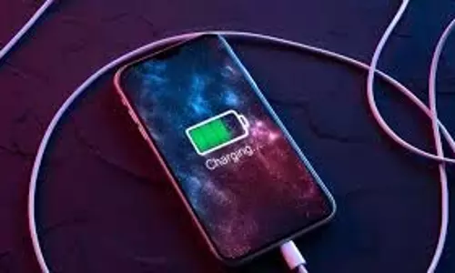 Phone Charging Tips :रात भर मोबाइल चार्ज करने के नुकसान