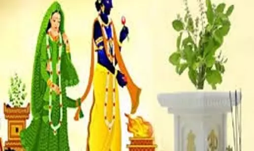 Tulsi Vivah 2025: तुसली विवाह पर करें ये सरल और असरदार उपाय, वैवाहिक जीवन में बढ़ेगा प्यार Tulsi Vivah 2025: तुसली विवाह पर करें ये सरल और असरदार उपाय, वैवाहिक जीवन में बढ़ेगा प्यार