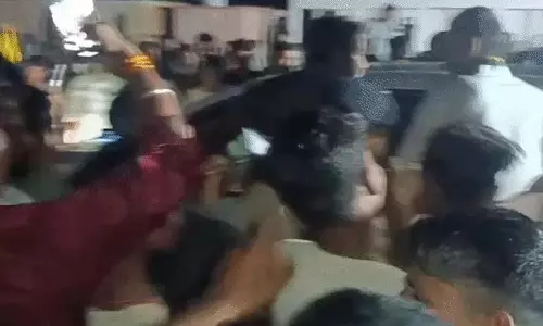 तेज प्रताप यादव का भारी विरोध, RJD समर्थकों ने खदेड़ा...प्रत्याशी पर हमले की भी खबर