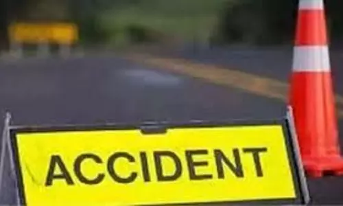 Bihar: NH पर ट्रक ने दो युवकों को कुचला