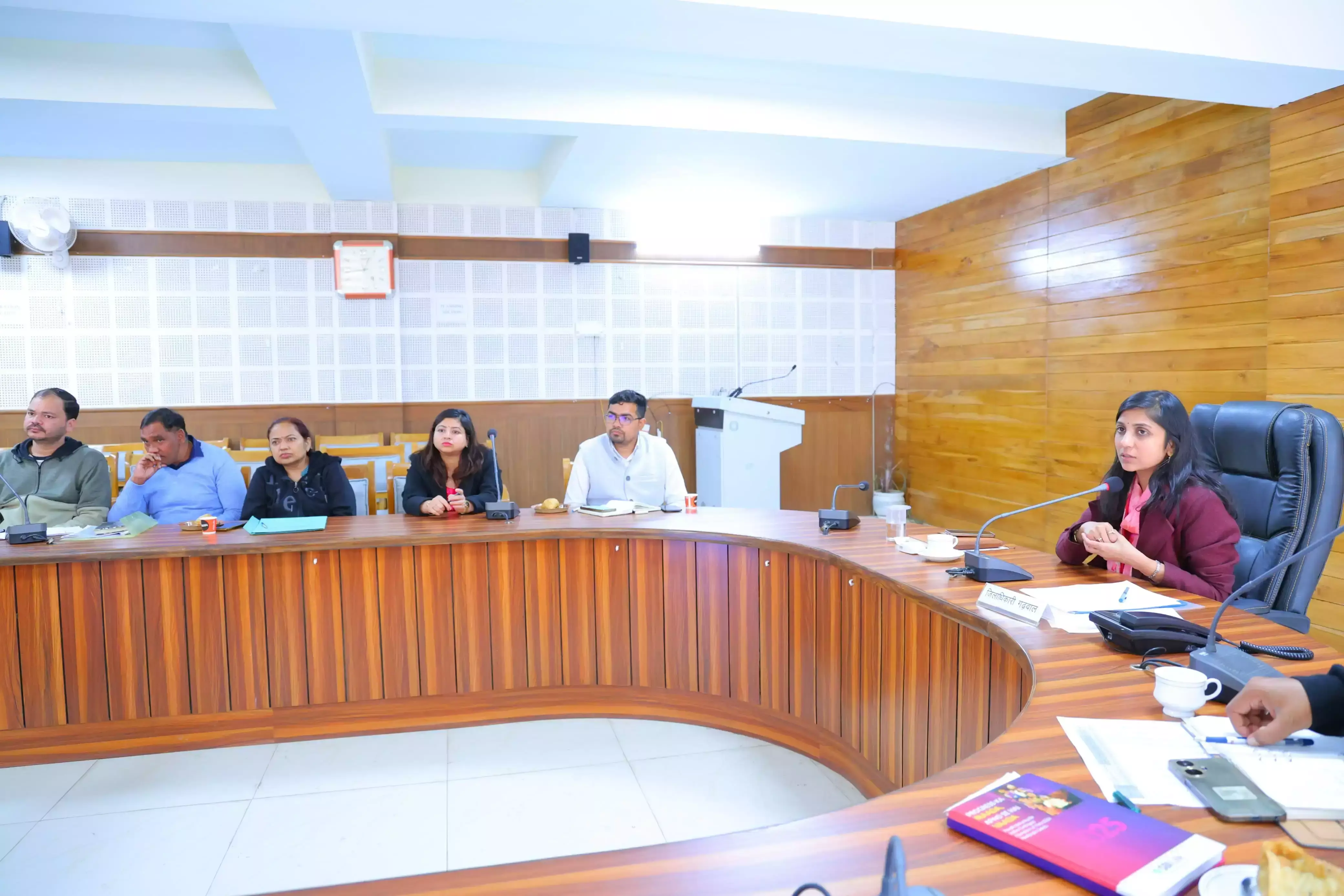 Pauri Garhwal: हर गर्भवती महिला को मिले सुरक्षित प्रसव की सुविधा: जिलाधिकारी Pauri Garhwal: हर गर्भवती महिला को मिले सुरक्षित प्रसव की सुविधा: जिलाधिकारी