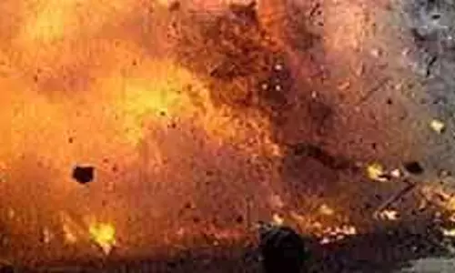 हंदवाड़ा में 4 बच्चे झुलसे हंदवाड़ा में 4 बच्चे झुलसे