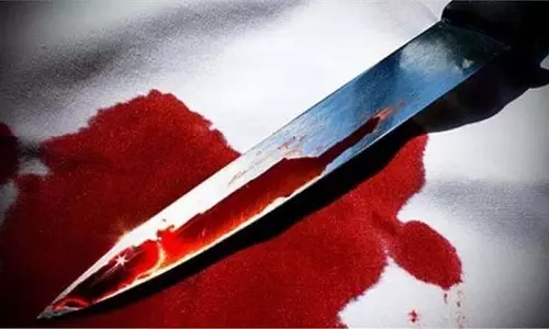 Mumbai : रिश्ते से नाराज़ होकर महिला के भाई ने KEM डॉक्टर पर चाकू से हमला किया Mumbai : रिश्ते से नाराज़ होकर महिला के भाई ने KEM डॉक्टर पर चाकू से हमला किया