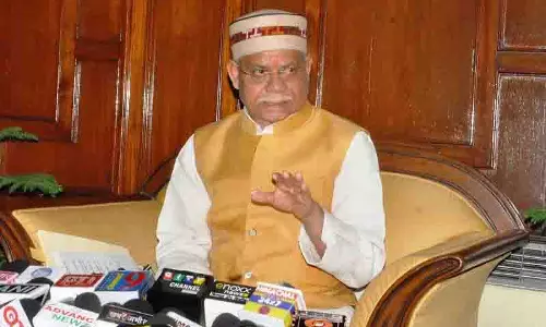 कुलाधिपति होने के नाते मेरे पास कुलपति नियुक्त करने का अधिकार है: Governor कुलाधिपति होने के नाते मेरे पास कुलपति नियुक्त करने का अधिकार है: Governor
