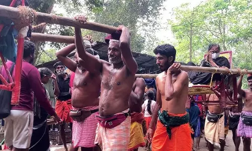 सबरीमाला दर्शन का फर्जी वादा कर तीर्थयात्रियों को ठगने के आरोप में डोली कर्मचारी गिरफ्तार