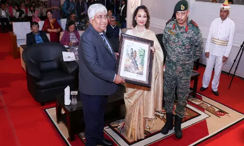 प्रोजेक्ट एम्पैथी और Assam राइफल्स पब्लिक स्कूल ने आई एम विद यू कला प्रदर्शनी का किया आयोजन प्रोजेक्ट एम्पैथी और Assam राइफल्स पब्लिक स्कूल ने आई एम विद यू कला प्रदर्शनी का किया आयोजन