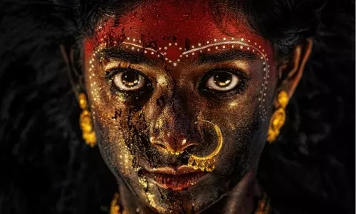 Puja Kolluru की महाकाली में मां के रूप में भूमि शेट्टी का लुक जारी! Puja Kolluru की महाकाली में मां के रूप में भूमि शेट्टी का लुक जारी!